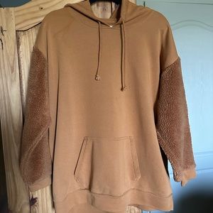 Umgee Sherpa sleeve hoodie